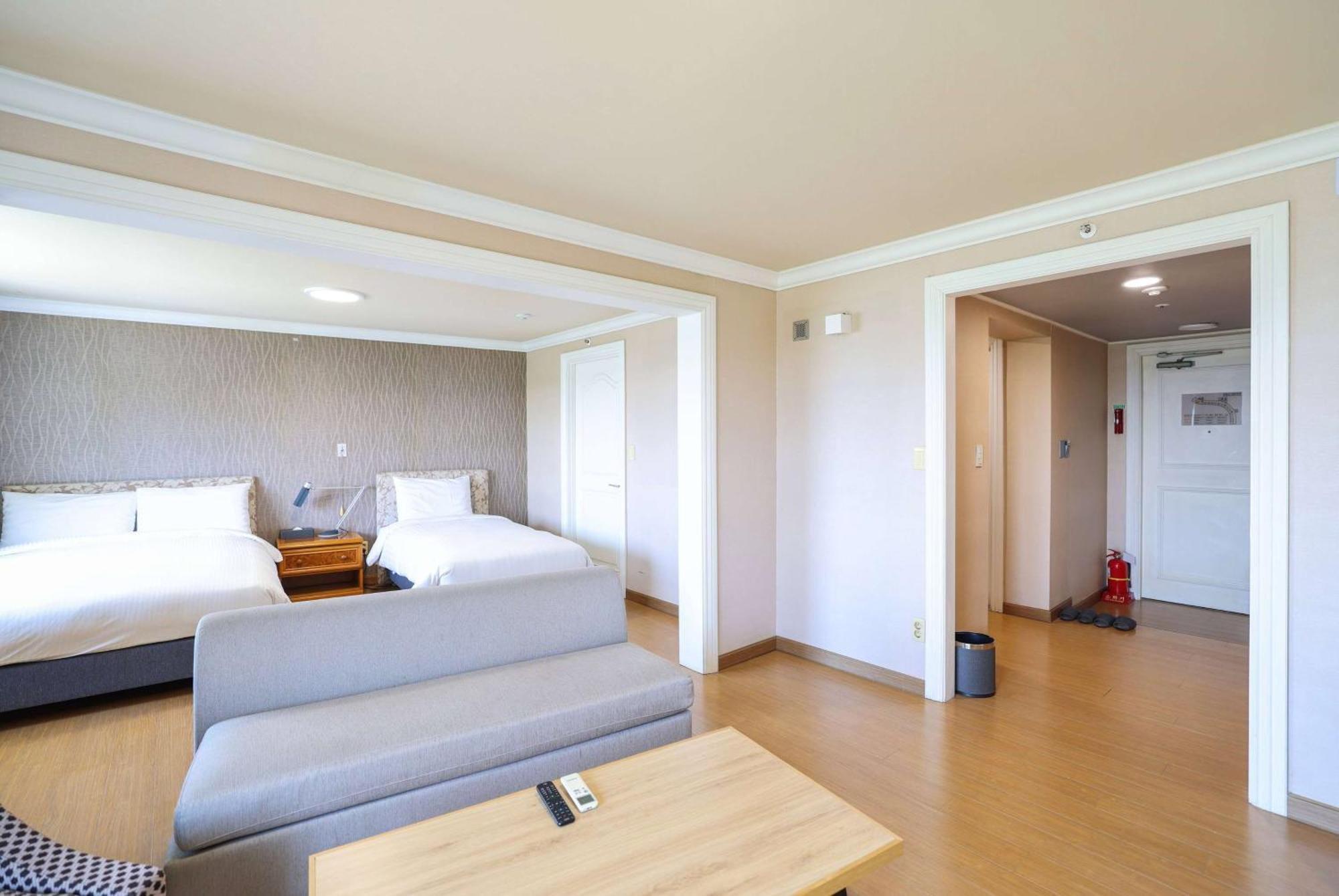 La Vie Dor Hotel And Resort, Trademark Collection By Wyndham Hwaseong Exteriör bild