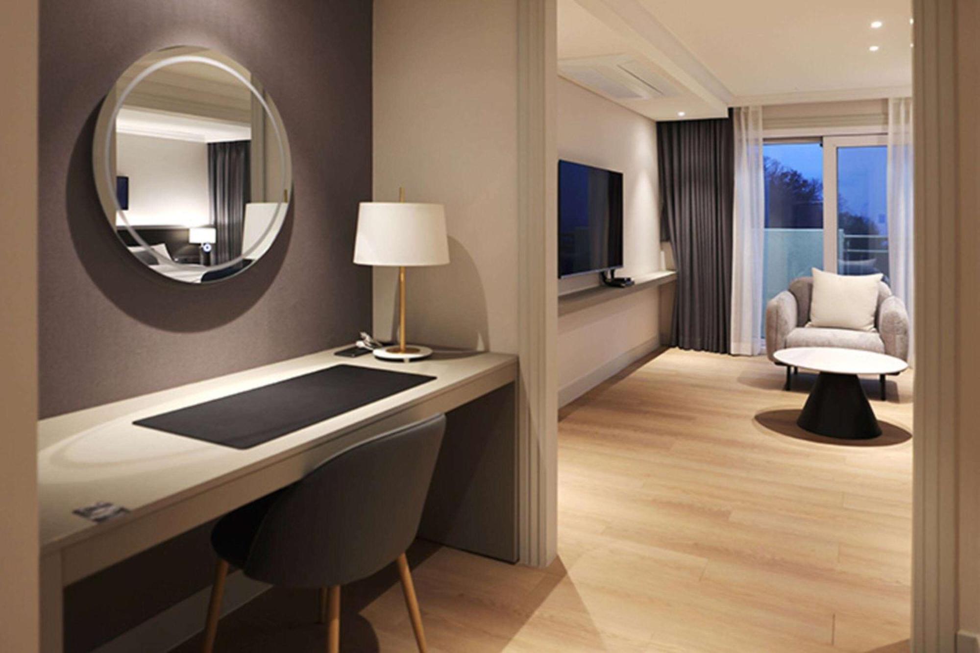 La Vie Dor Hotel And Resort, Trademark Collection By Wyndham Hwaseong Exteriör bild